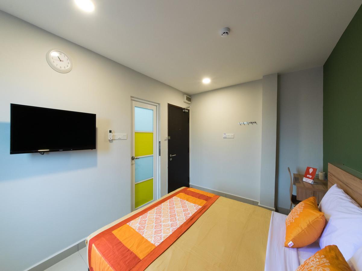 Lavana Hotel Batu Caves Exteriör bild