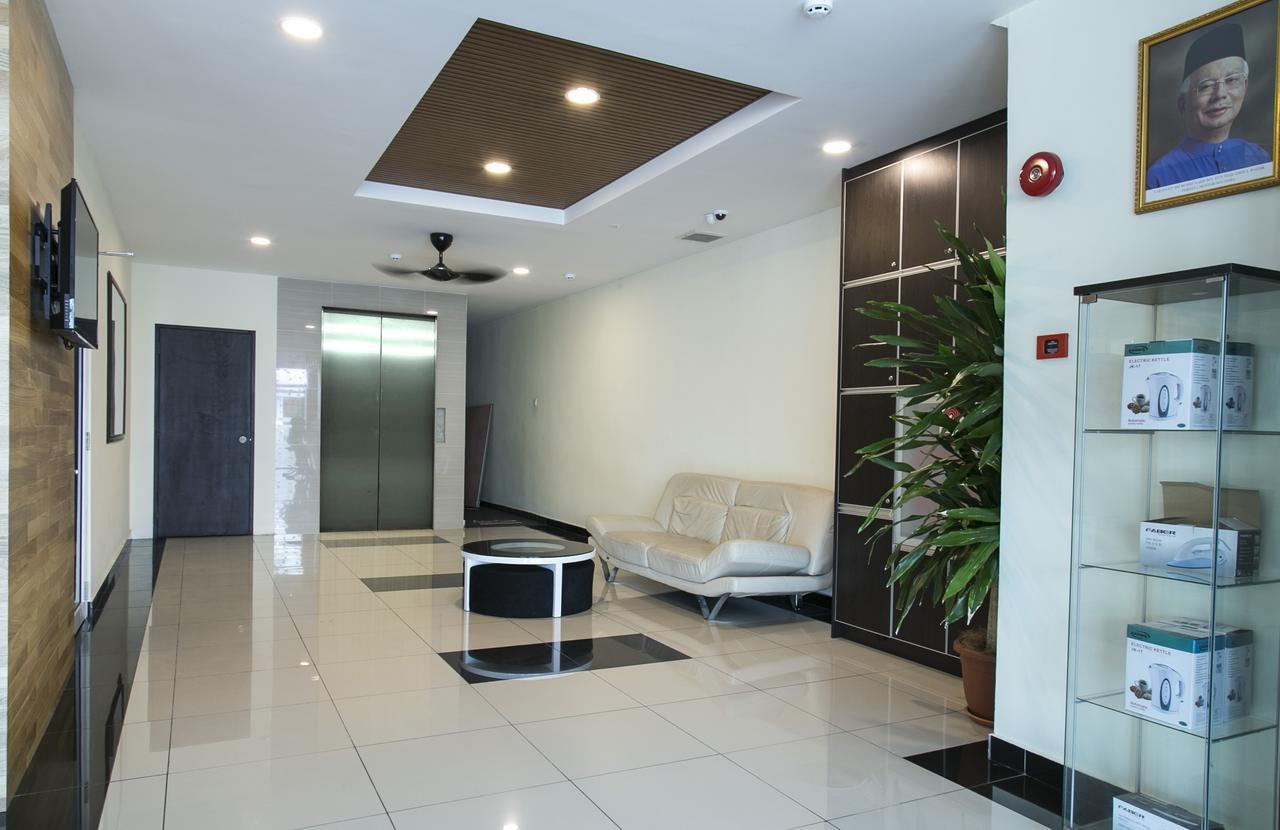 Lavana Hotel Batu Caves Exteriör bild