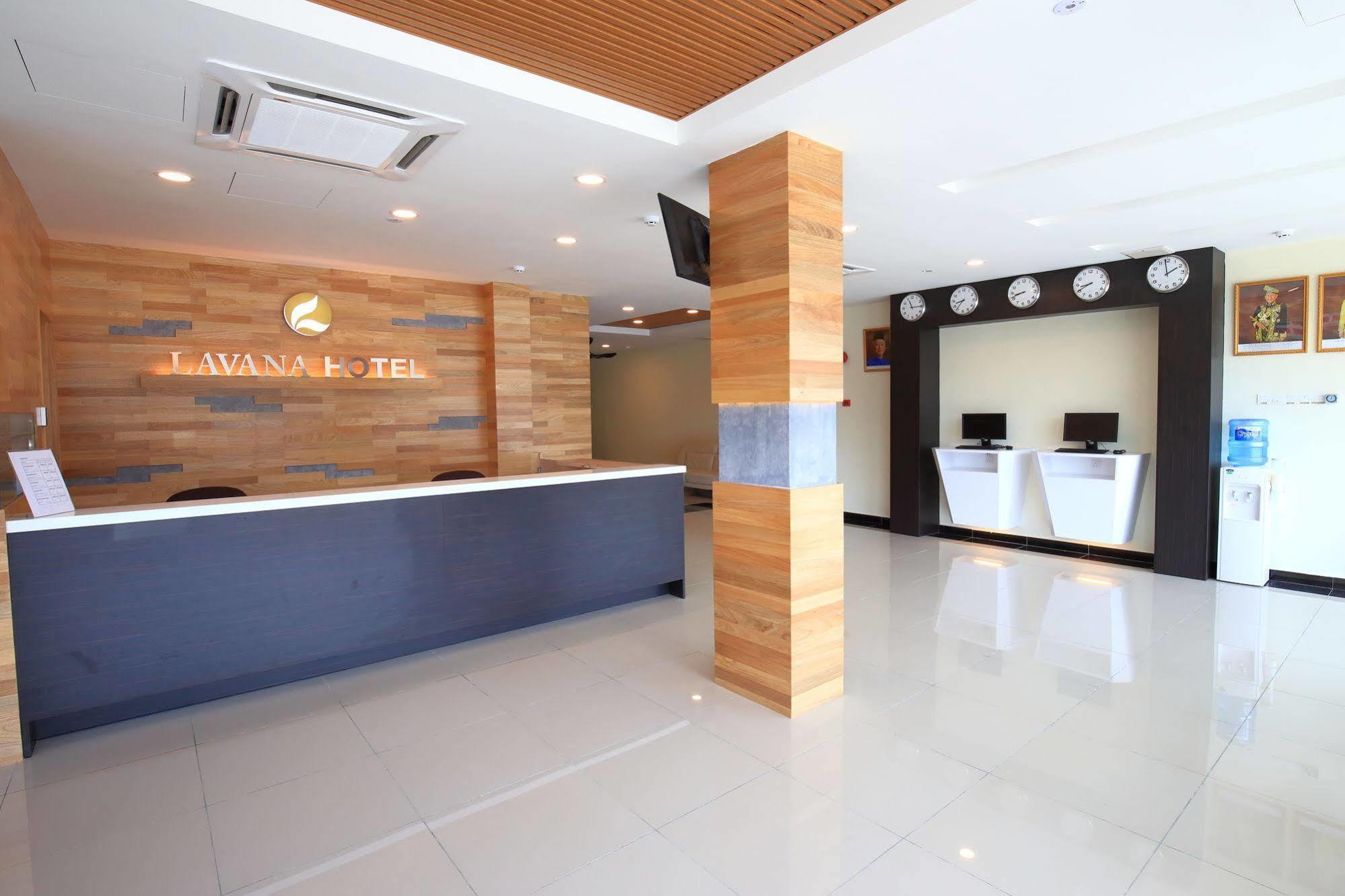 Lavana Hotel Batu Caves Exteriör bild