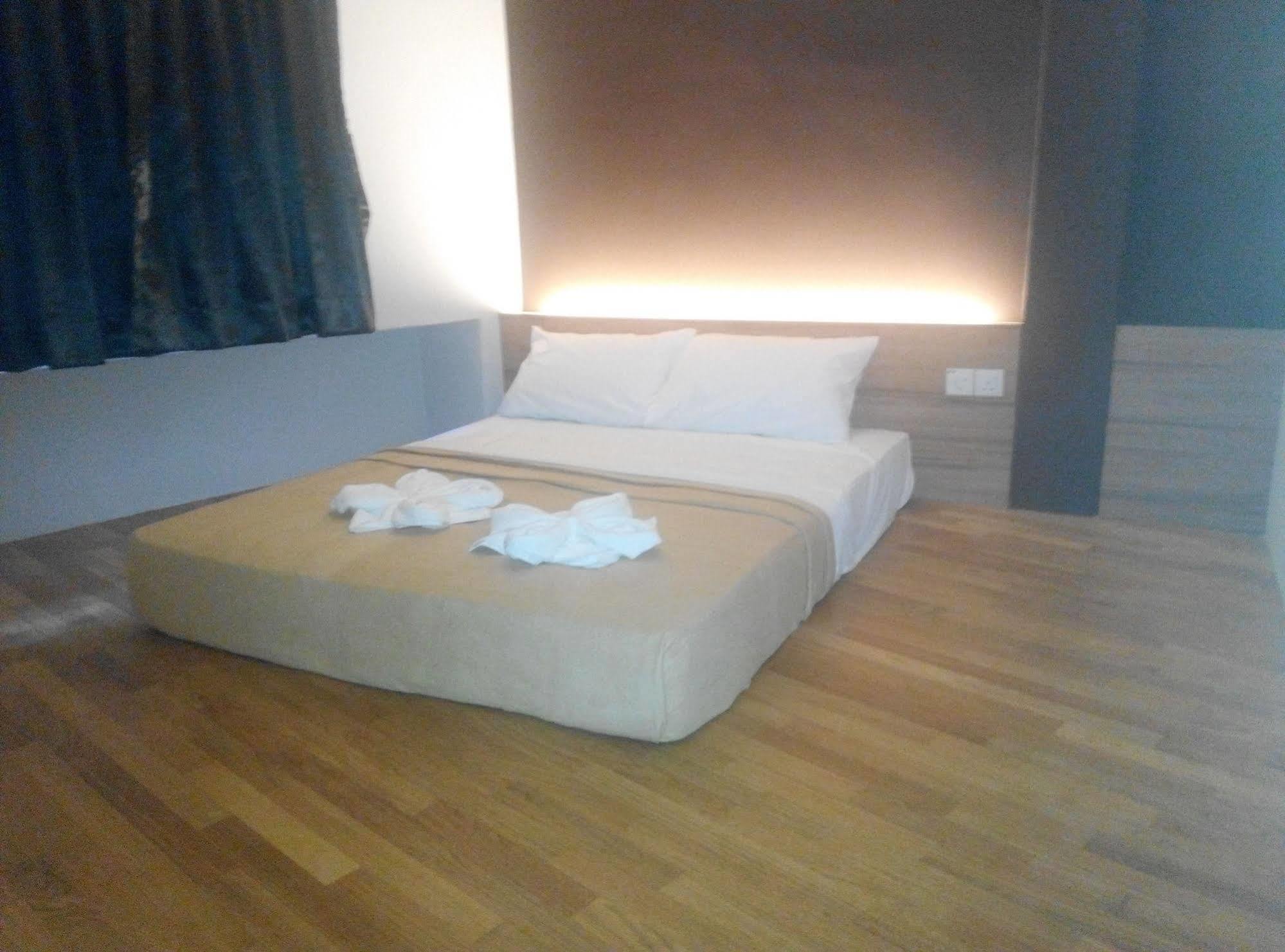 Lavana Hotel Batu Caves Exteriör bild